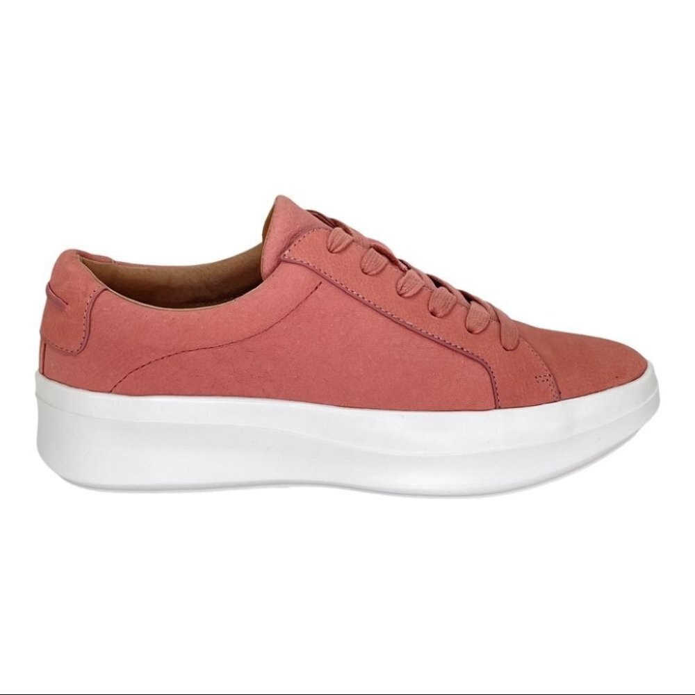 Gentle Souls by Kenneth Cole Rosette Pink Leather Womens Sneakers - Picture 2 of 12